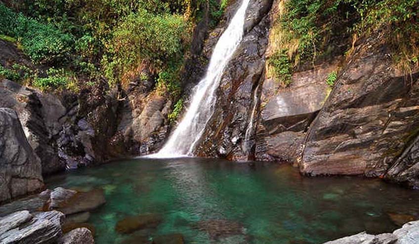 bhagsu waterfall and bhagsu temple