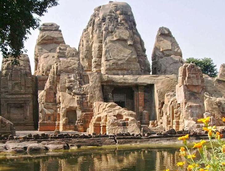 masrror temple kangra, book taxi in kangra